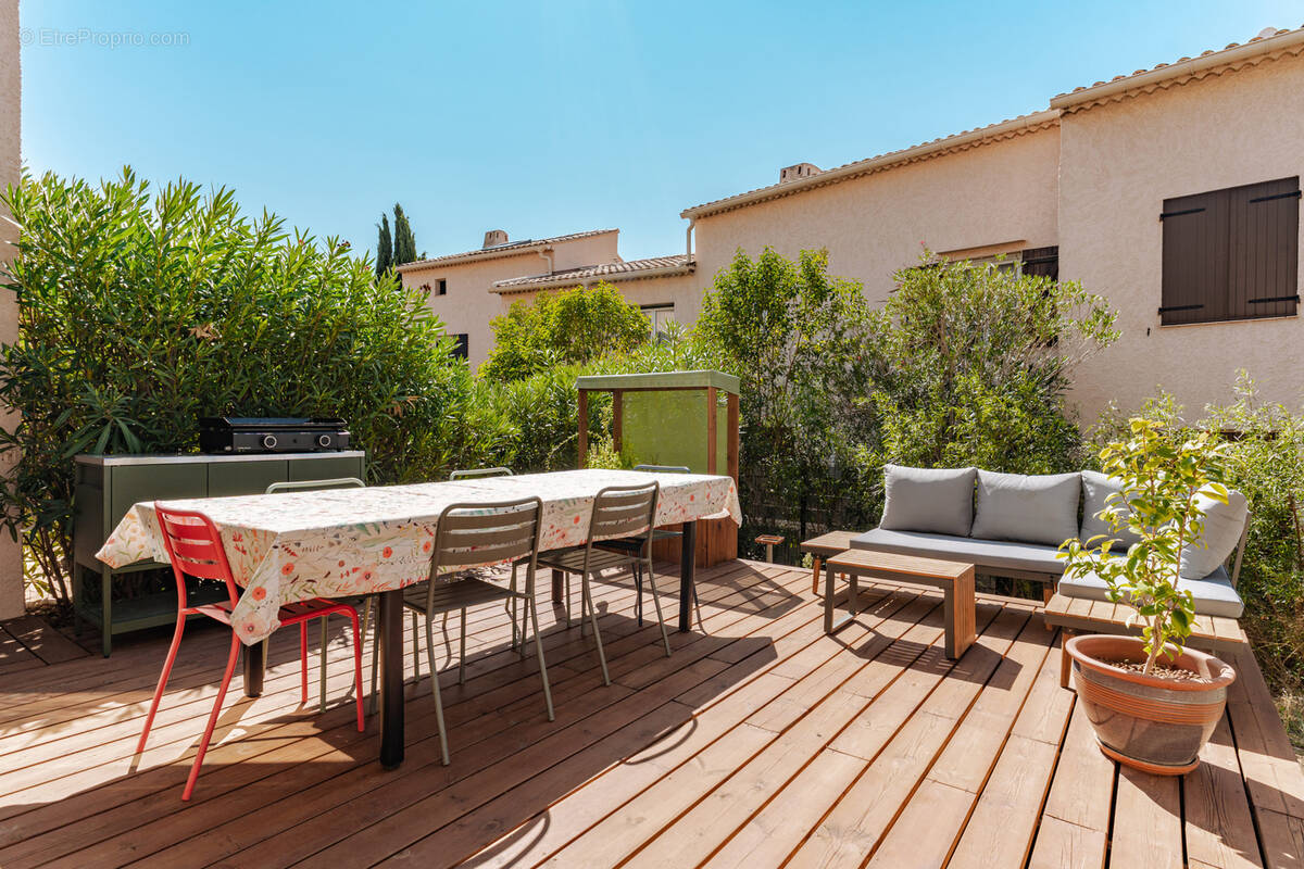 Appartement à CARQUEIRANNE