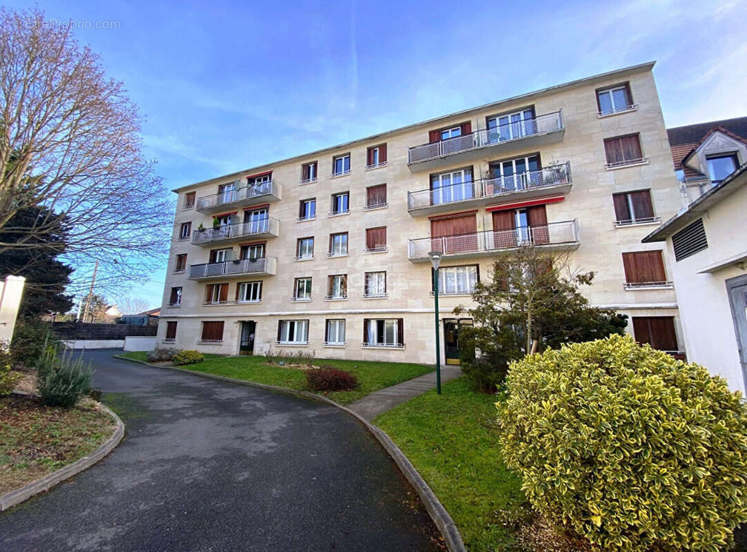 Appartement à MAISONS-LAFFITTE