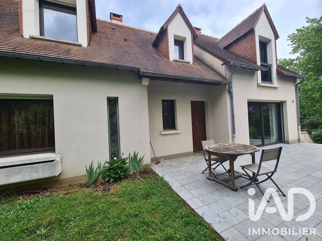 Photo 1 - Maison à YVRE-L'EVEQUE