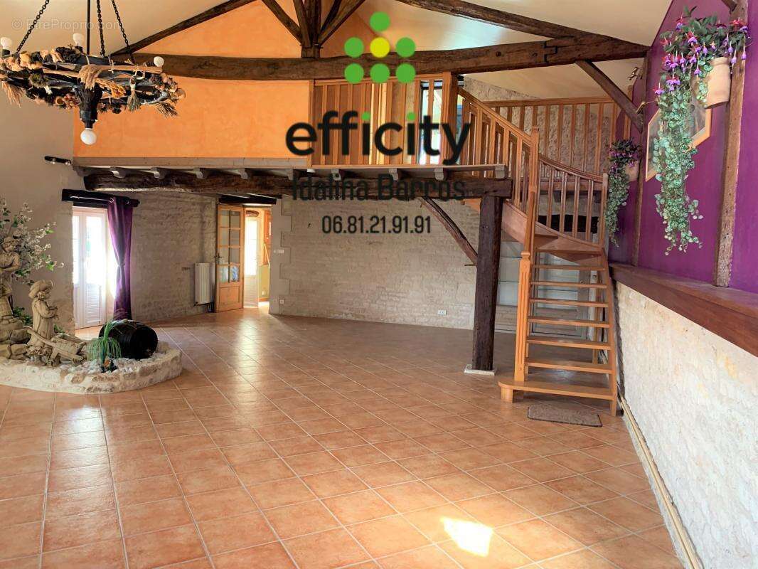 Maison à ROMAZIERES