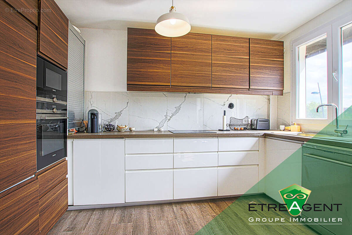 Appartement à LE MESNIL-LE-ROI