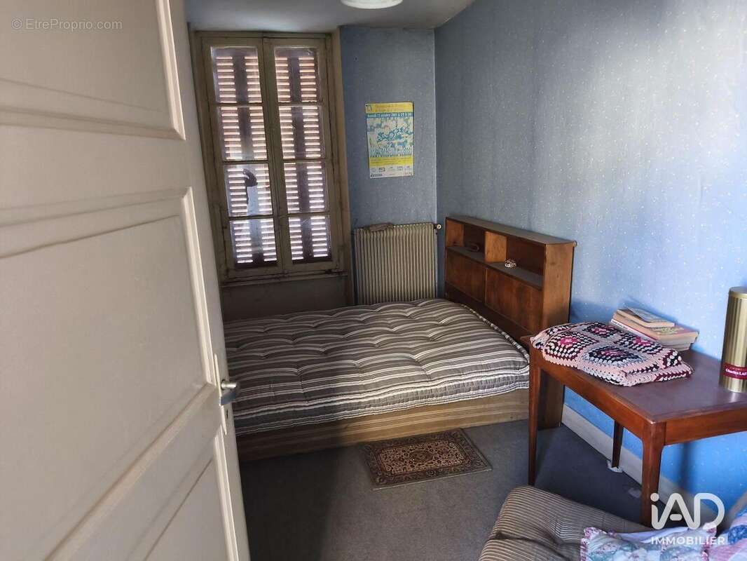 Photo 9 - Commerce à SAINT-GERMAIN-LEMBRON