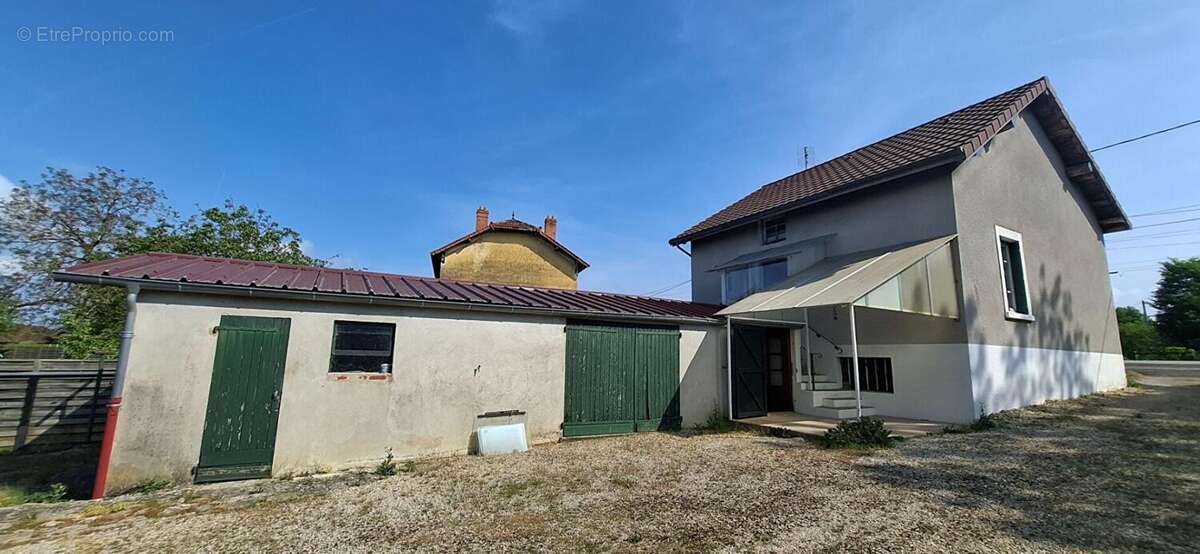 Maison en village 70 m2 joli terrain - photo 10