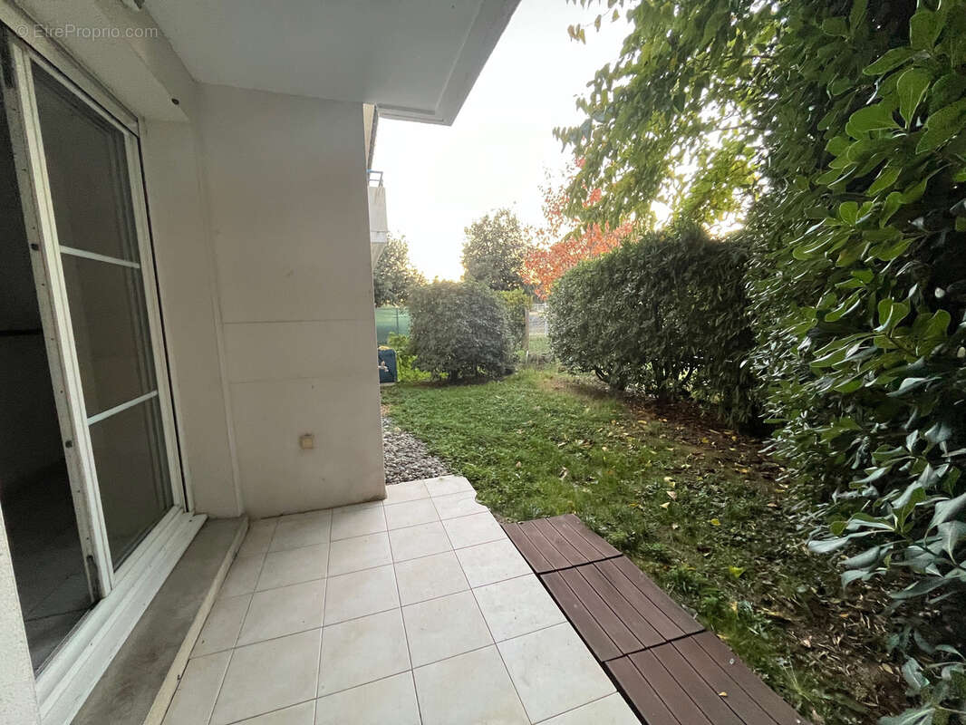 Appartement à FROUZINS