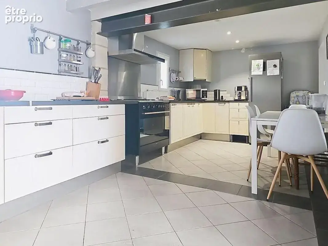 Maison avec logement independant - belles prestations - photo 2