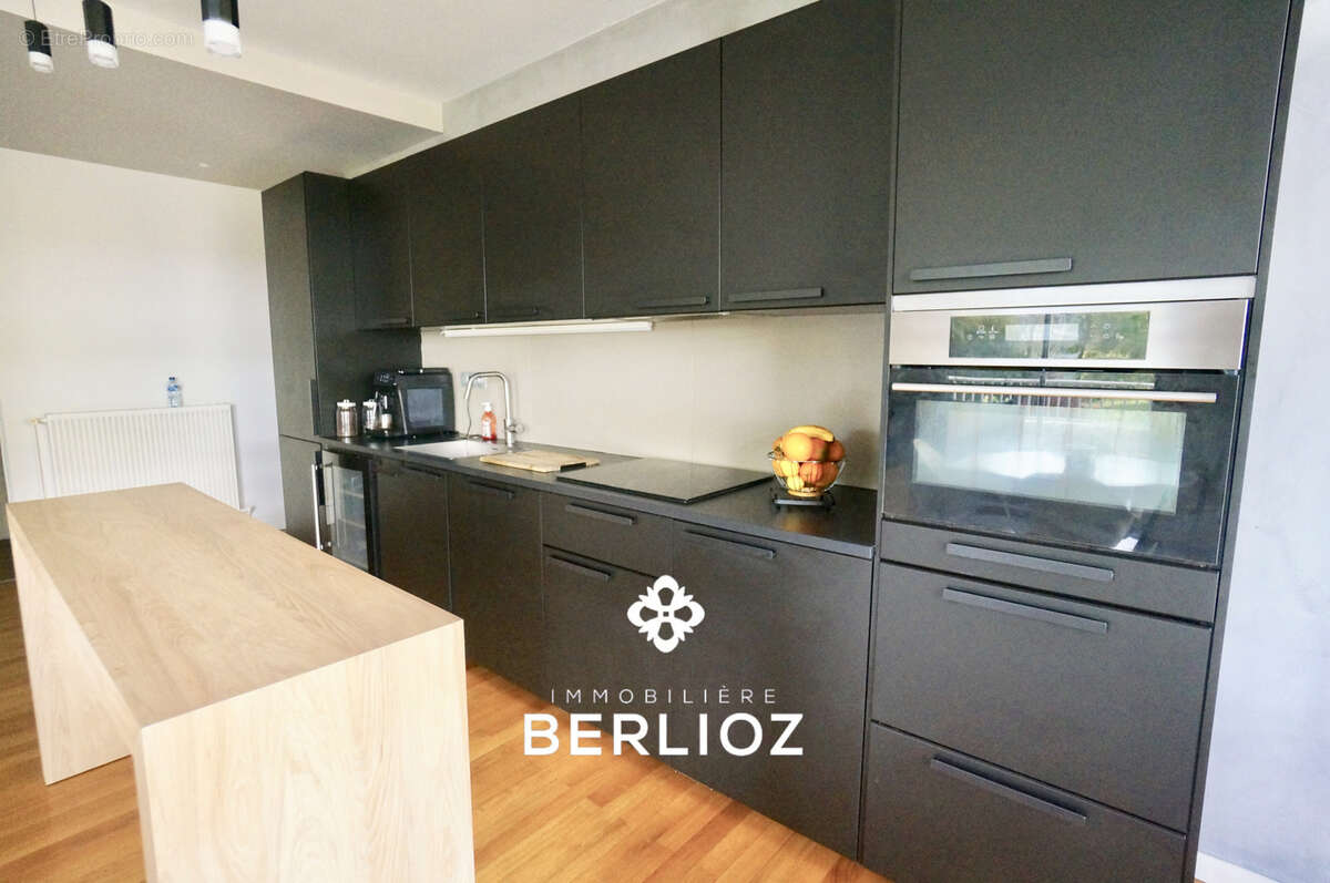 Appartement à MEYLAN
