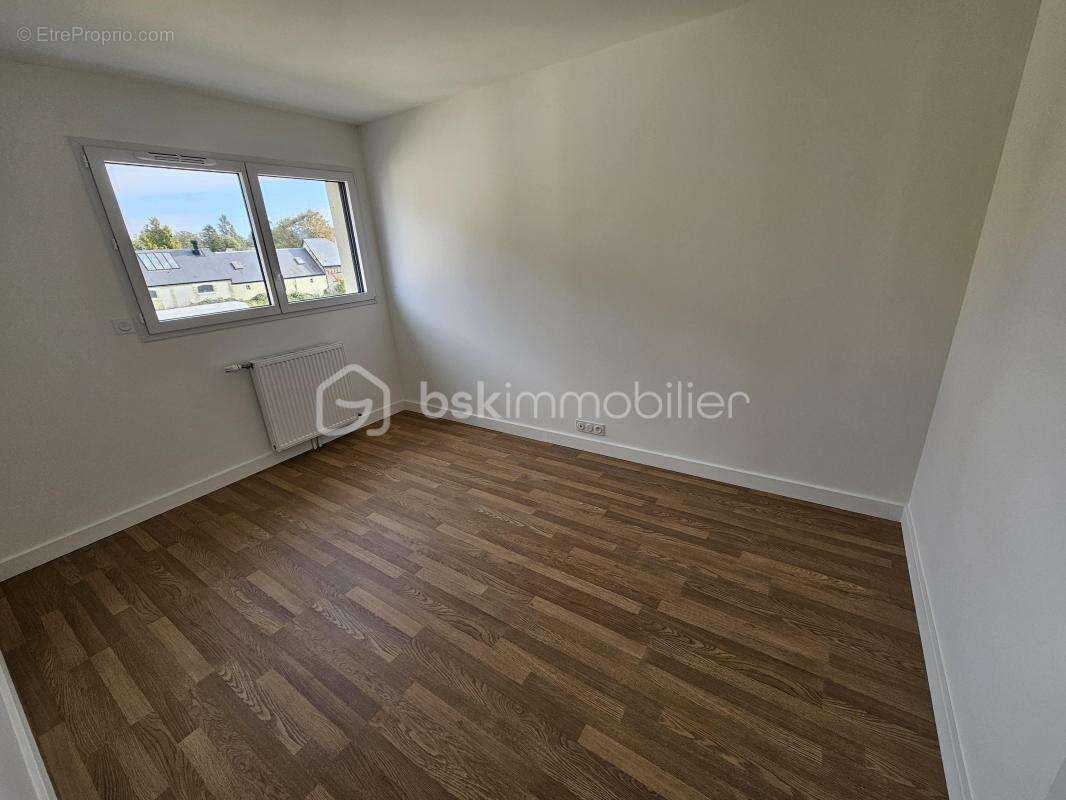 Maison à LONGUES-SUR-MER