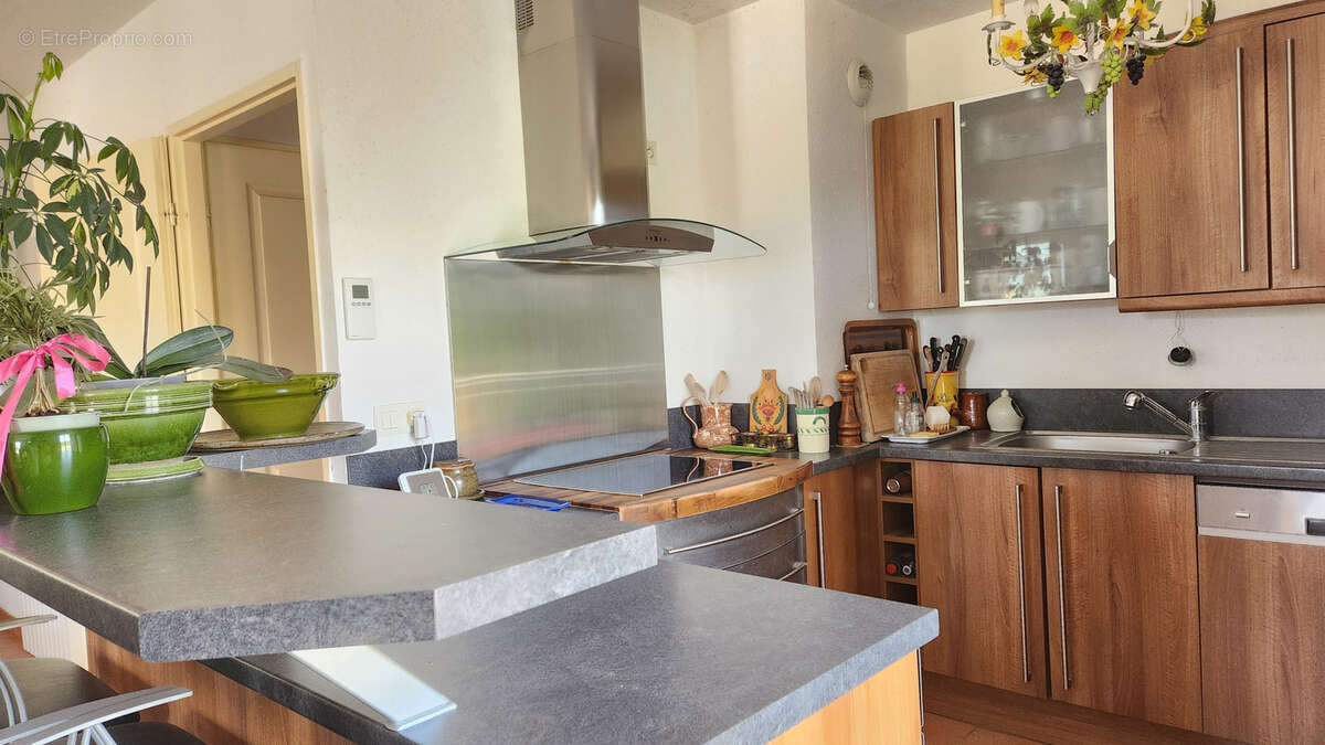 Appartement à AURIOL