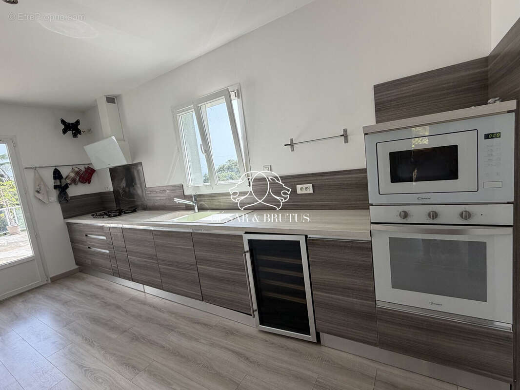 Maison 290 m² à Biguglia  - photo 7