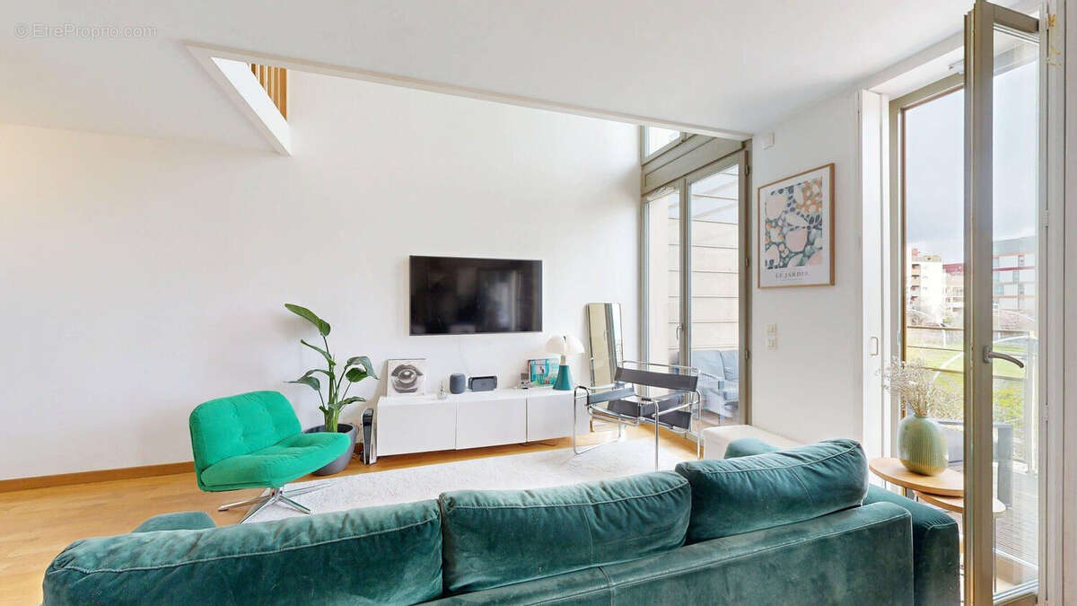 Appartement à NANTERRE