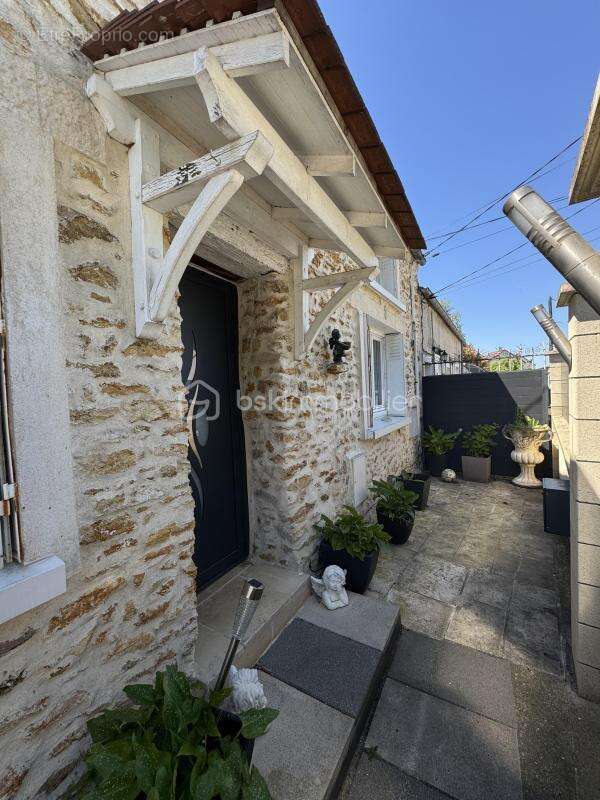 Maison briarde de charme – 146 m² – dépendances – terrain 1 350 m² – calme absolu - photo 15