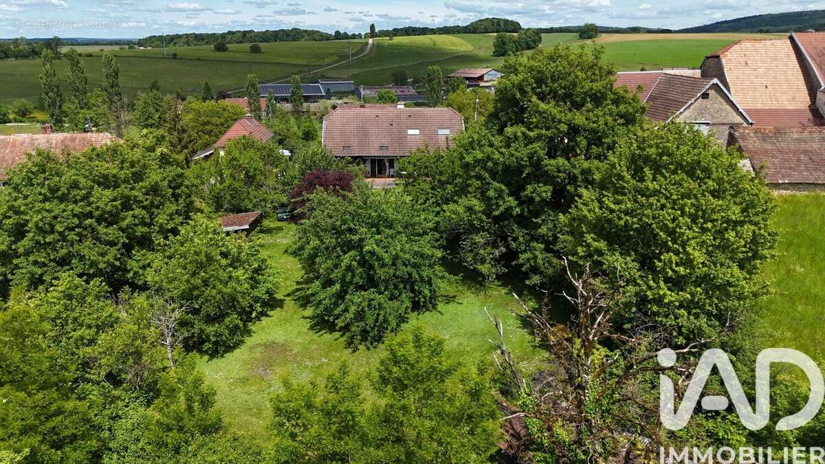 Maison 150 m² à Cendrey  - photo 2