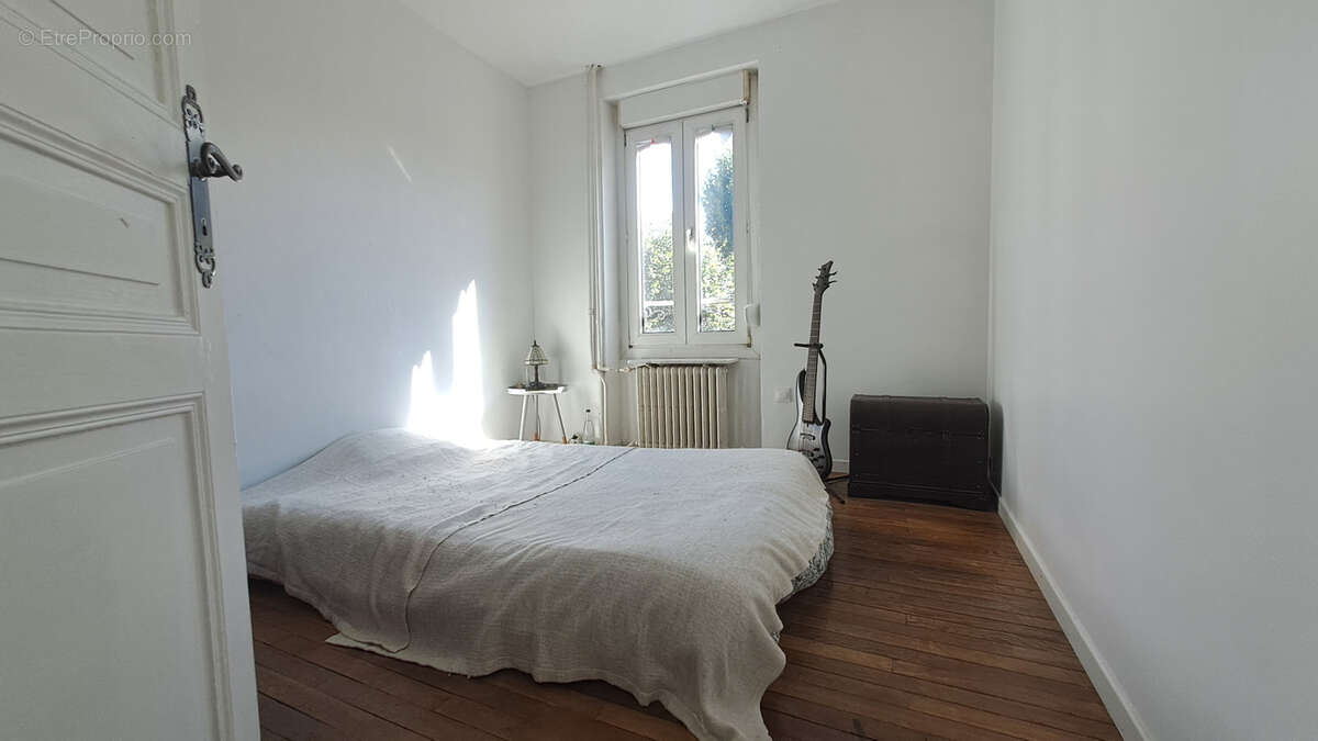 Maison à LE PERREUX-SUR-MARNE