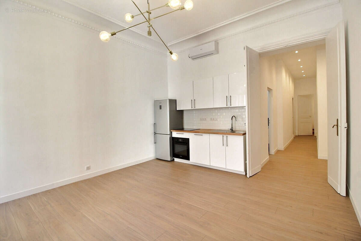 Appartement à MARSEILLE-2E