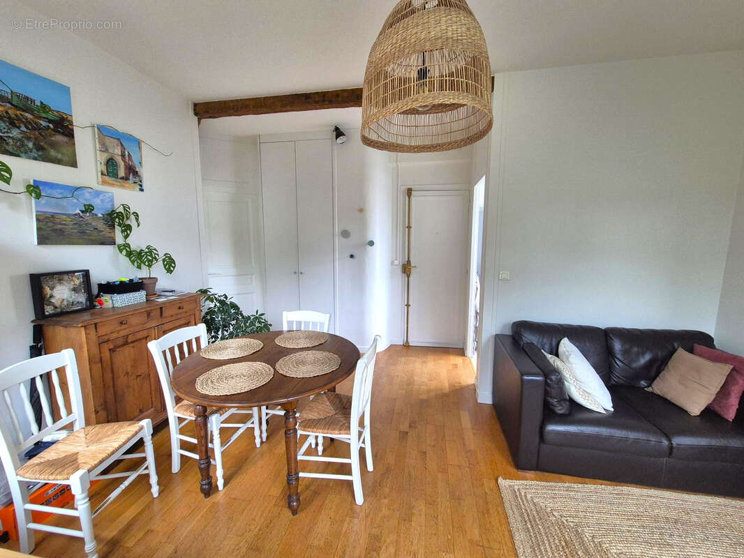 Appartement à JOUY-EN-JOSAS