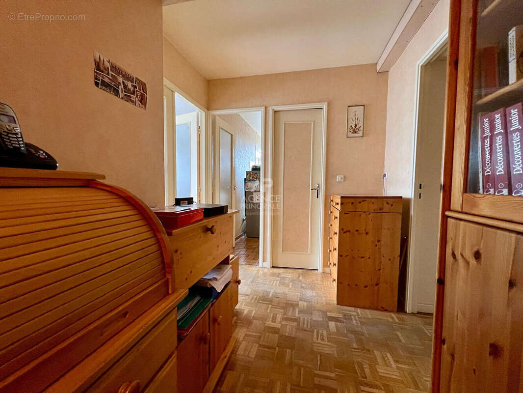 Appartement à HOUILLES