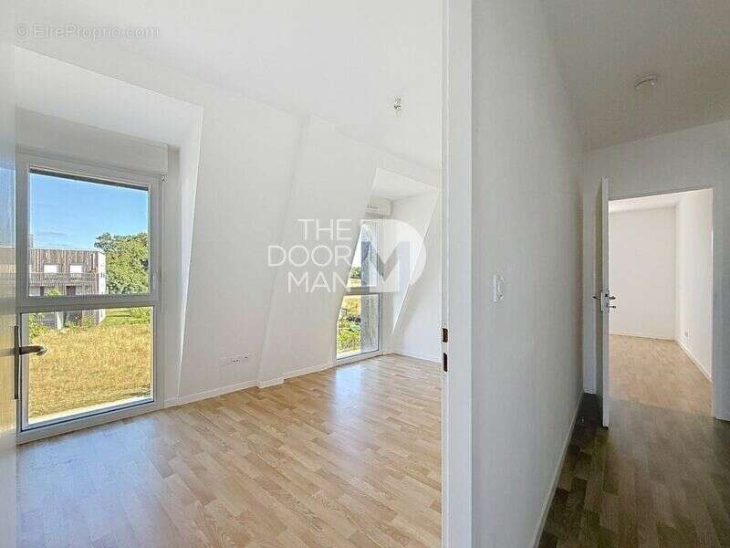 Appartement à LES SORINIERES