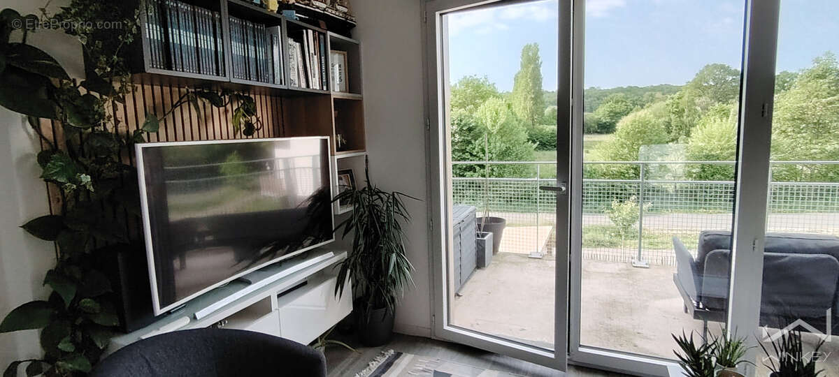 Appartement à ORGERES