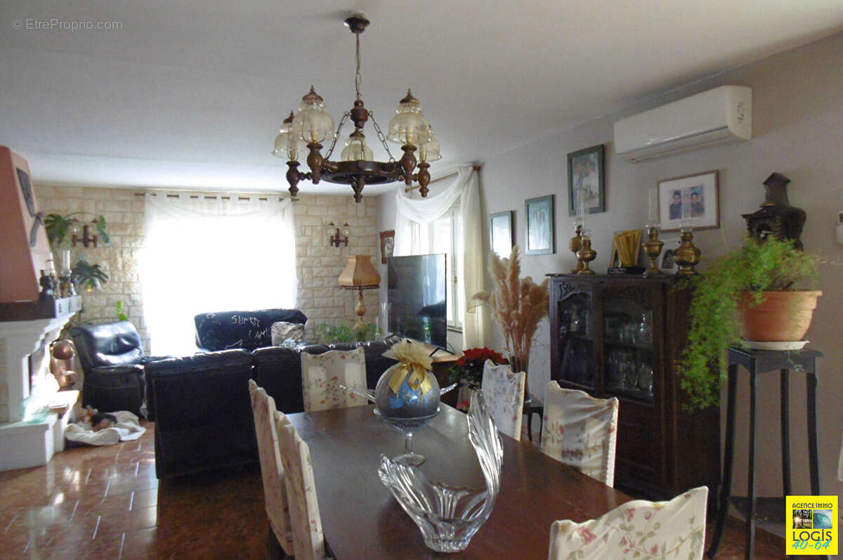 Maison à PORT-DE-LANNE