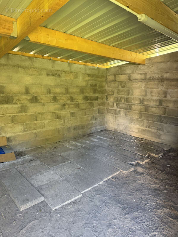 Maison à LA ROCHE-CHALAIS