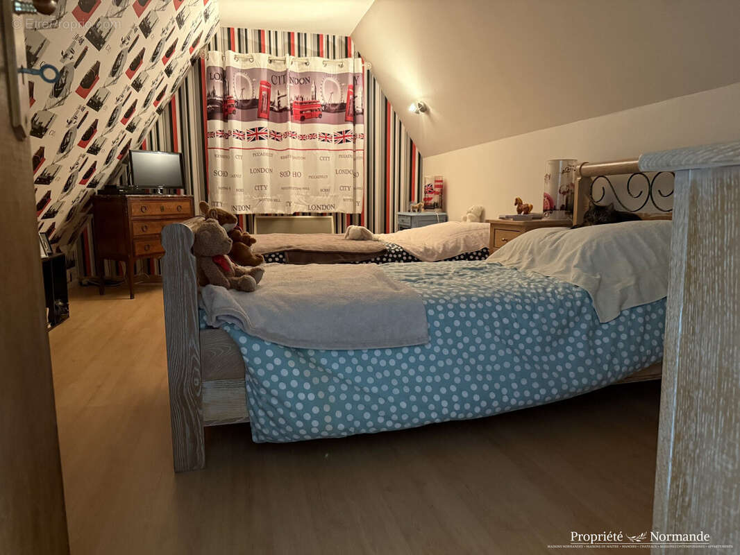 Maison à CORMEILLES