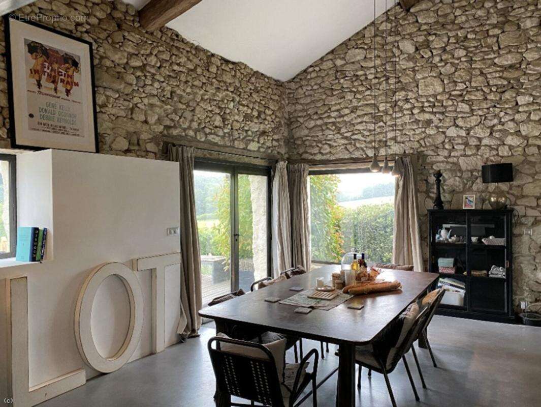 Grange convertie en loft avec maison d'amis, piscine chauffée et dépendances - photo 5