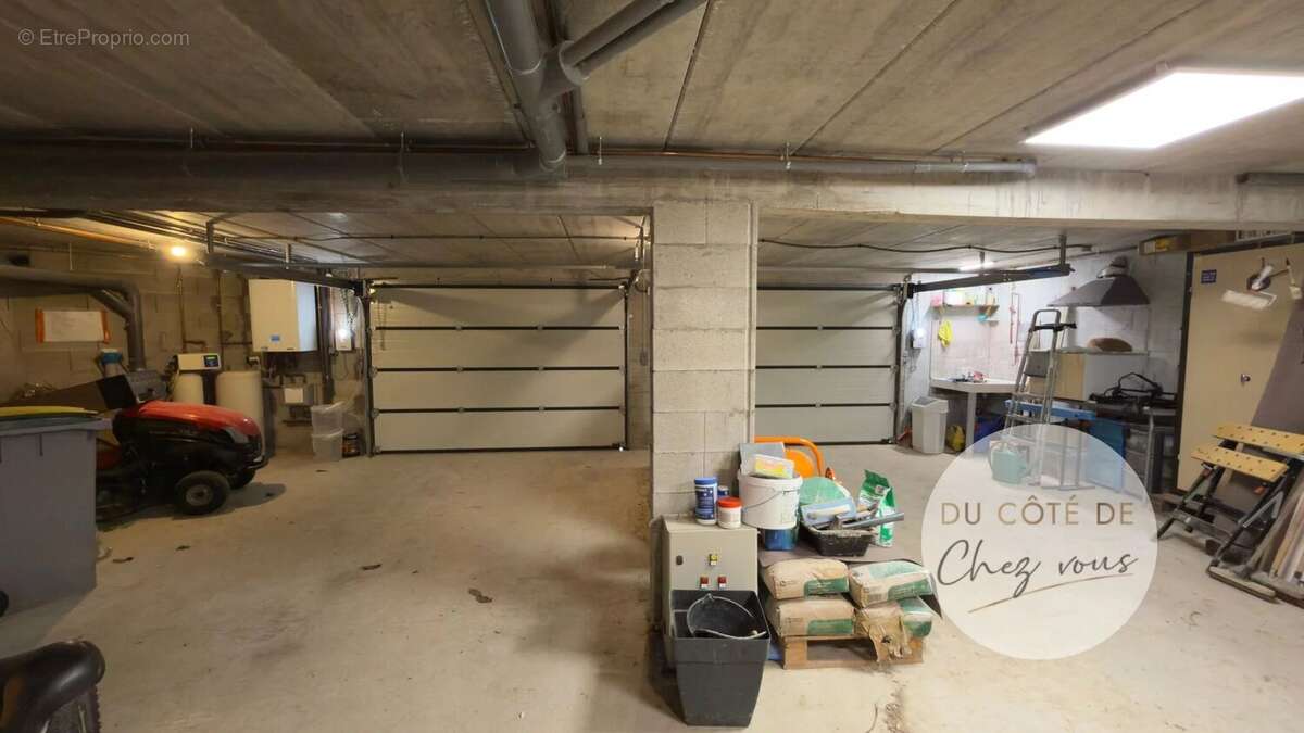 Maison à ESCLAVOLLES-LUREY