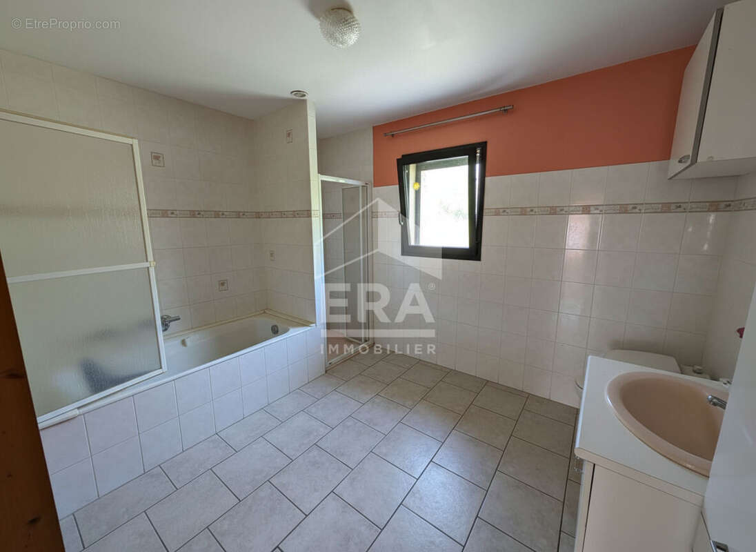 Maison à MONTPON-MENESTEROL