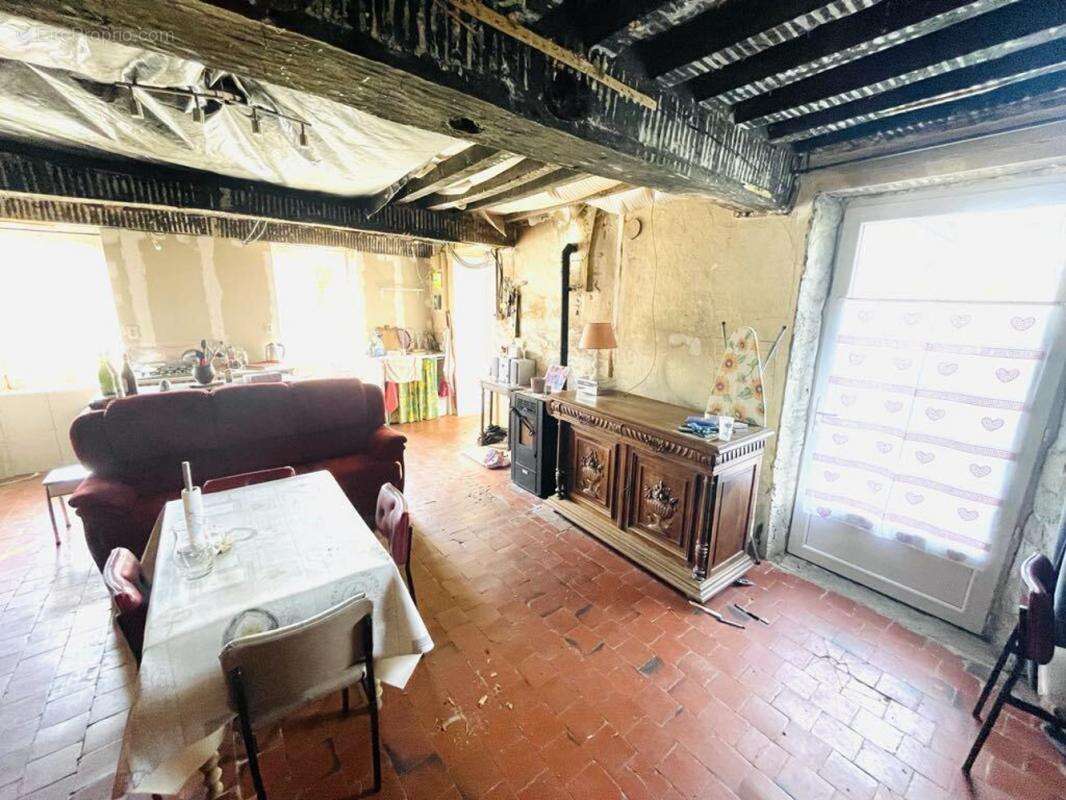 Maison à DRACY-SAINT-LOUP