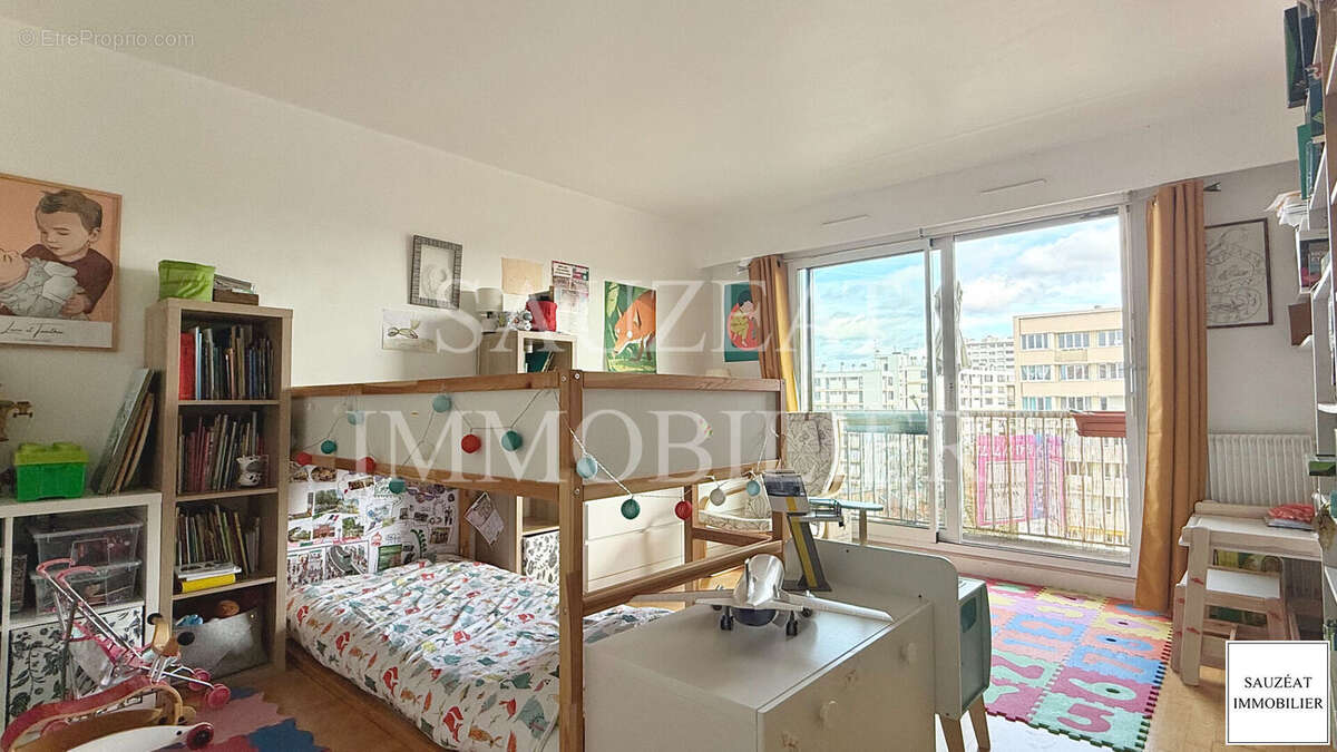 Appartement à MONTROUGE