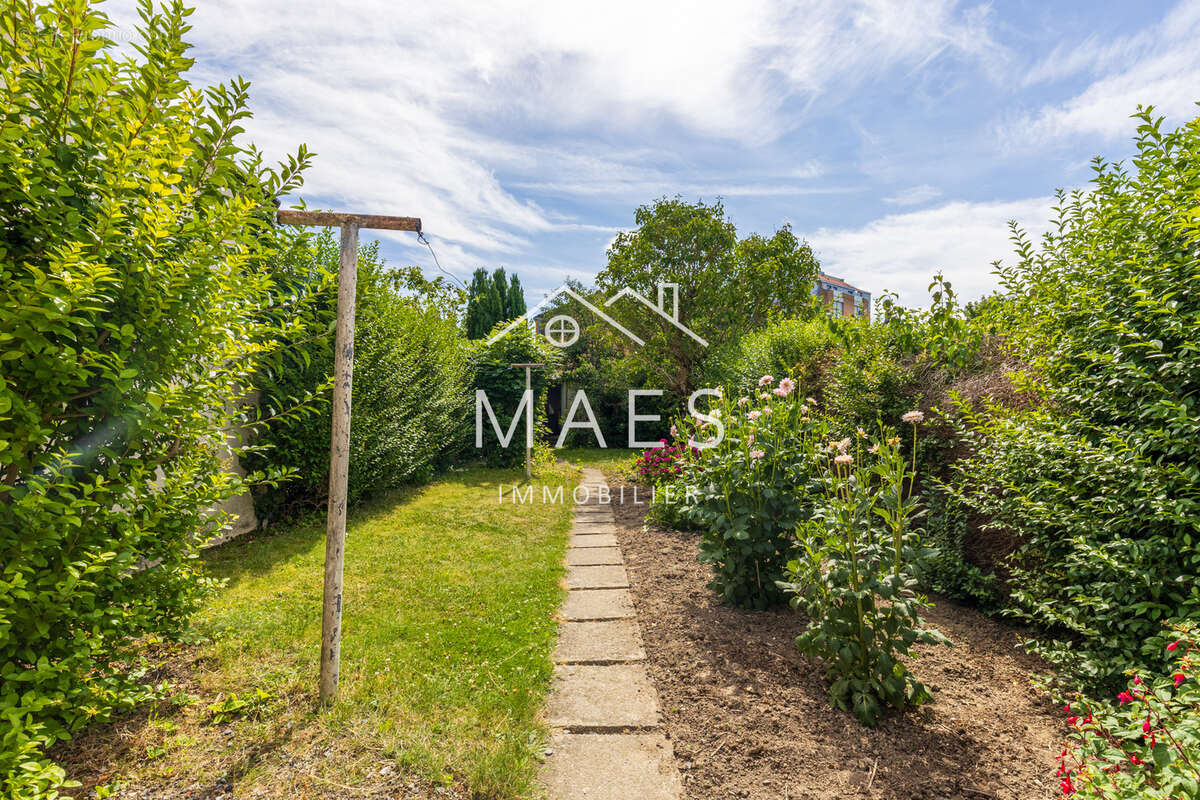 Maison à WAMBRECHIES