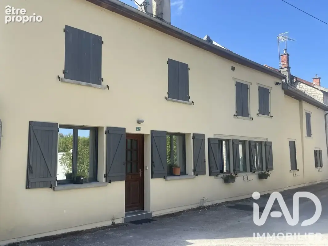 Photo 1 - Maison à LAFERTE-SUR-AUBE
