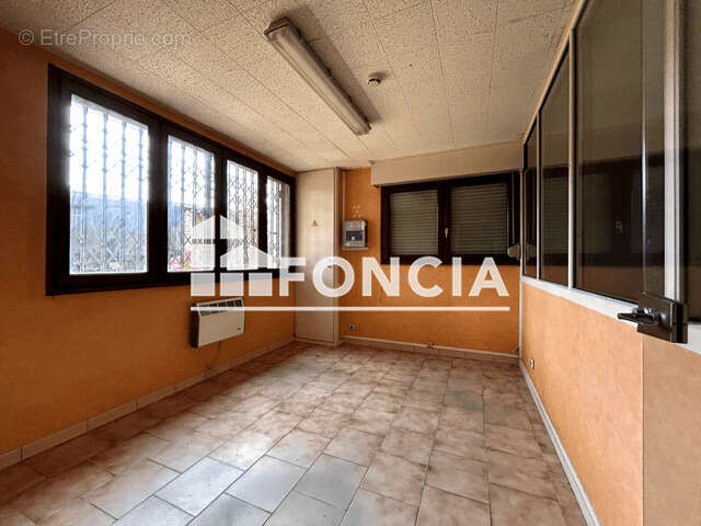 Maison à FONTENAY-LE-VICOMTE