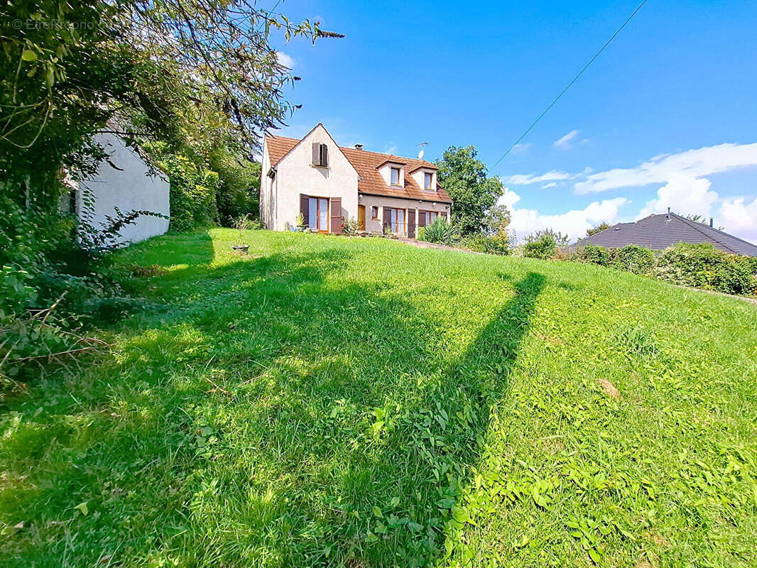 Maison à CHALIFERT