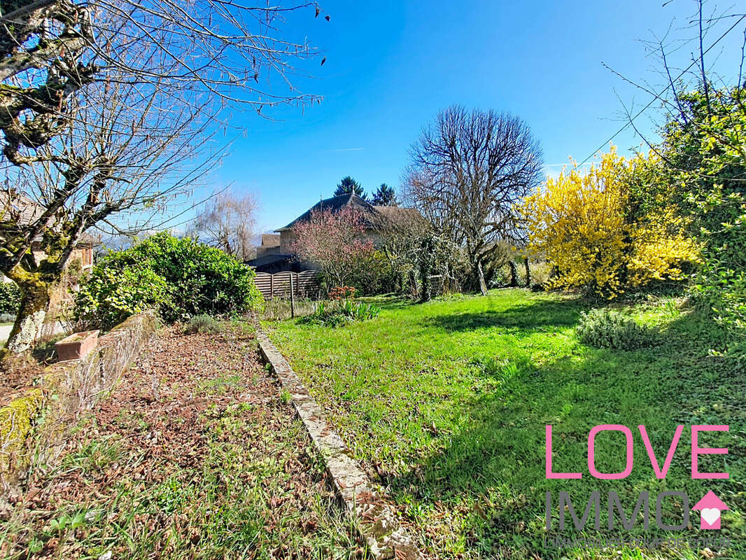 Maison à LA TOUR-DU-PIN