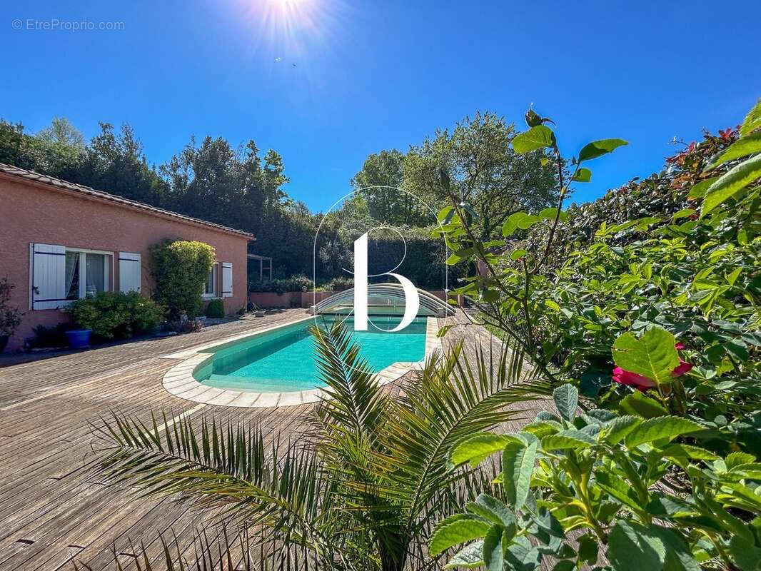 Maison 136 m² à Barjac  - photo 4