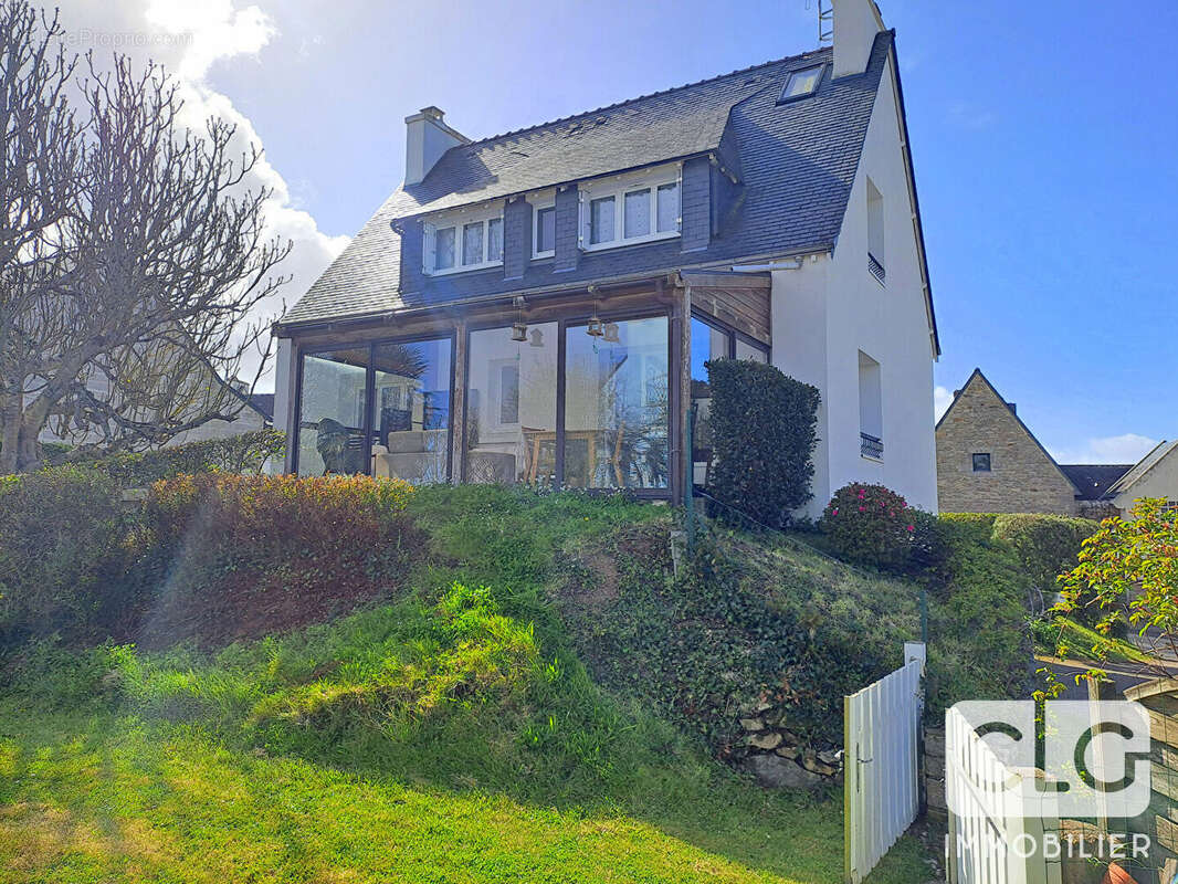 Maison à COMBRIT