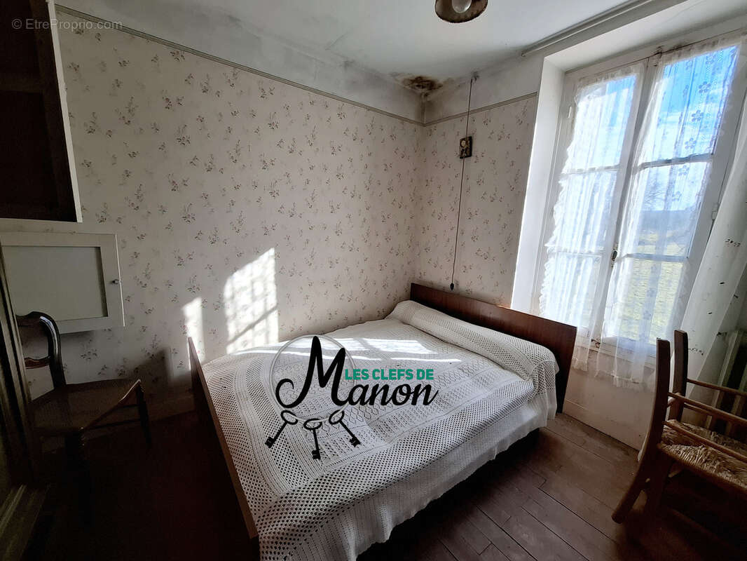 Maison à BESSINES-SUR-GARTEMPE