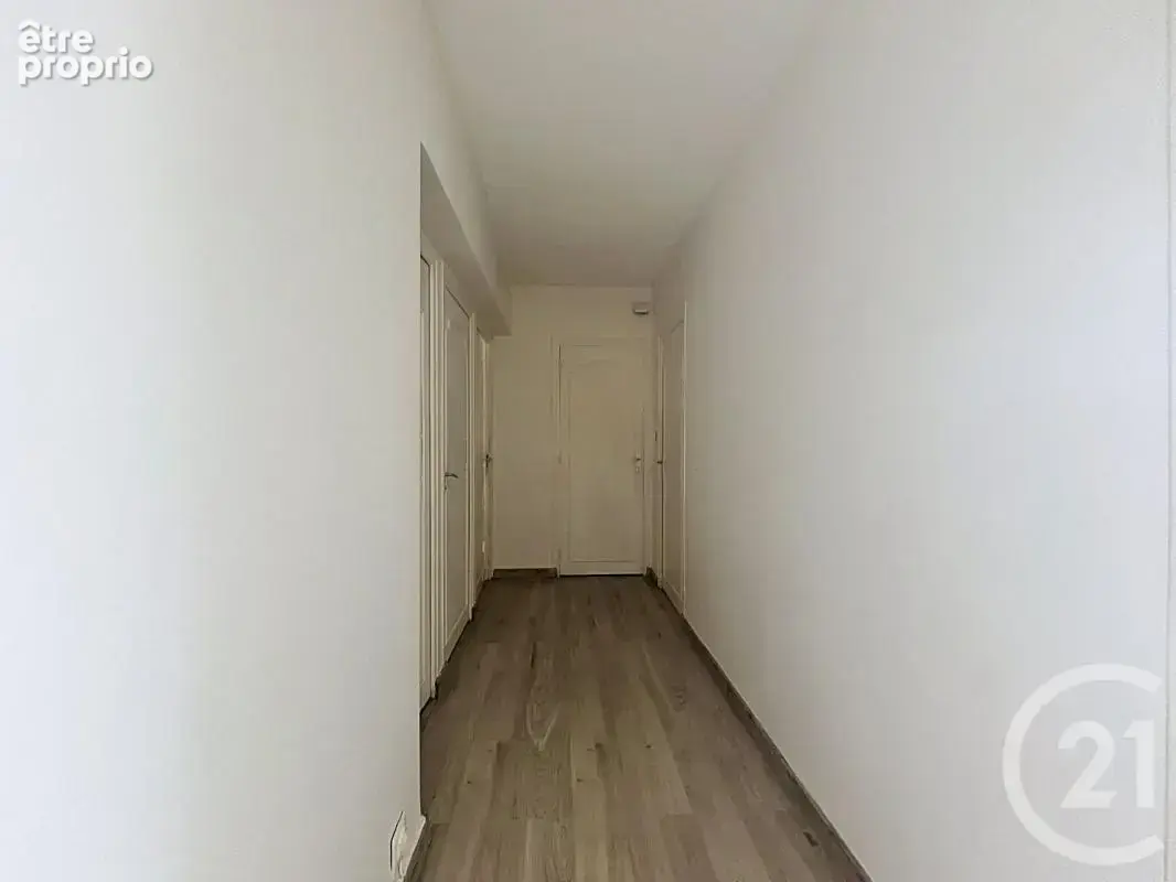 Appartement 57 m² à Pont-Eveque  - photo 5