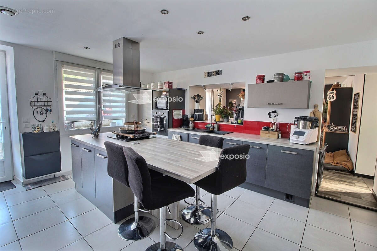 Maison Chauray 6 pièce(s) 193 m2 - photo 4