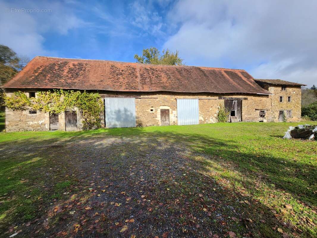 Maison à SAINT-BONNET-BRIANCE