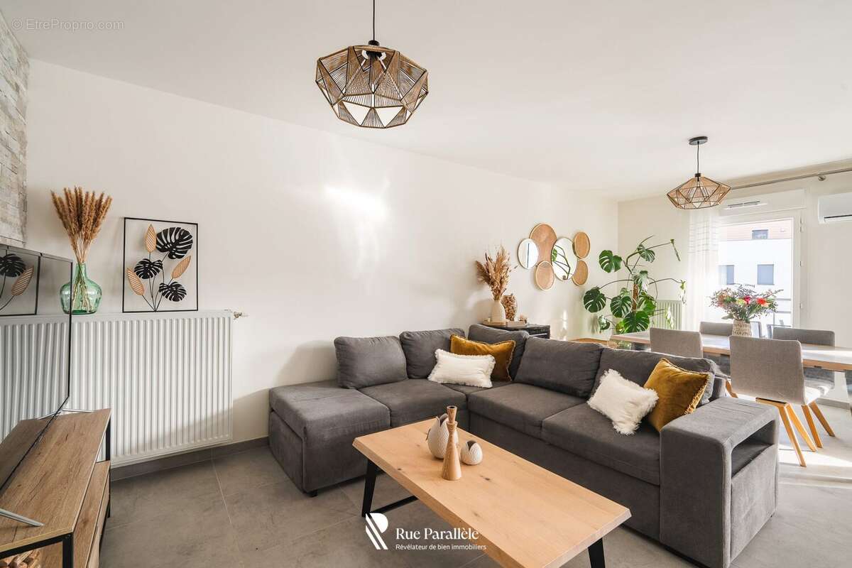 Appartement 86 m² à Allonzier-La-Caille  - photo 3