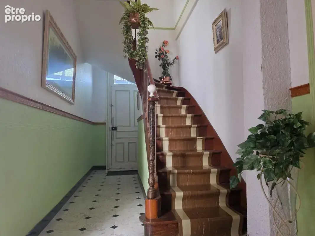 Maison individuelle avec atelier, dépendances et jardin clos - photo 13