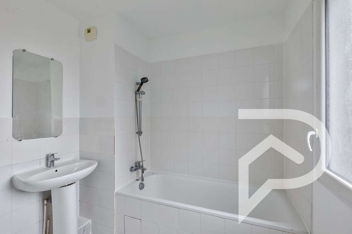 Appartement à IVRY-SUR-SEINE