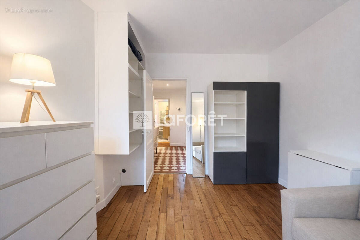 Appartement à PARIS-15E
