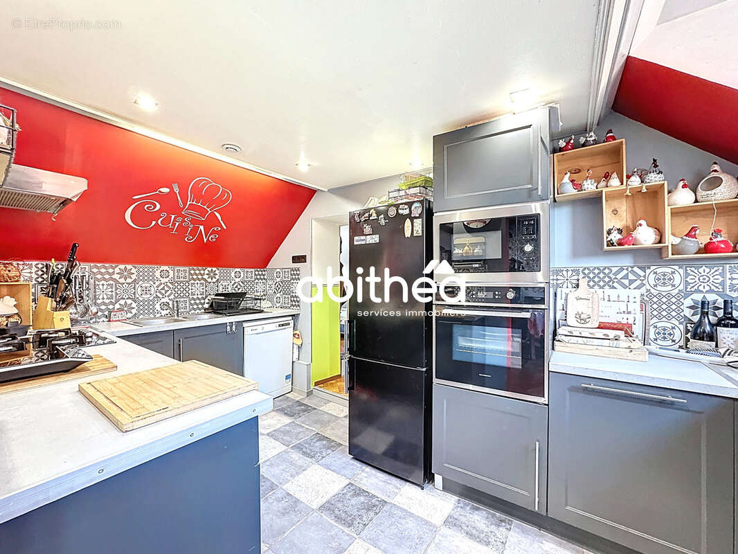 Commerce à HERSIN-COUPIGNY