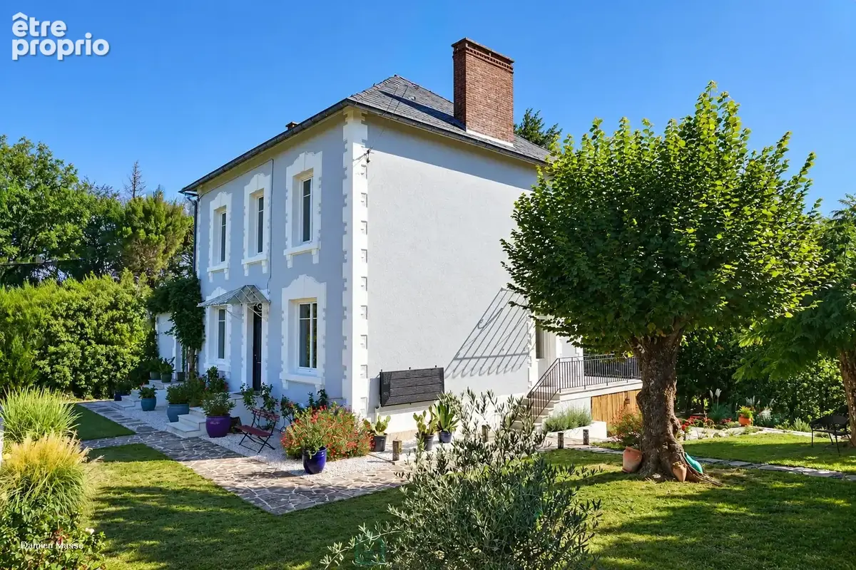 Maison de maître des années 30 - Elégance, nature et vie de village au coeur du Périgord vert. - photo 2