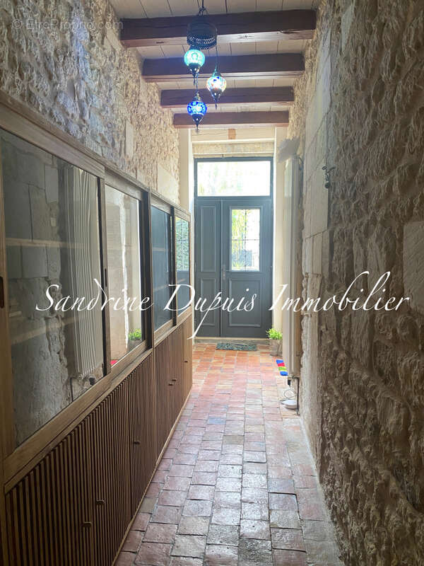 SAINTES : Propriété de charme 6 chambres - photo 5