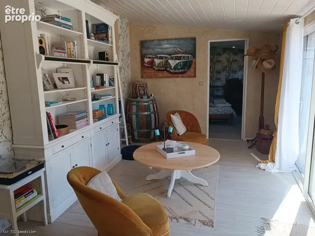 Belle Maison en Pierre avec Piscine, Dépendances et Jardin - photo 5