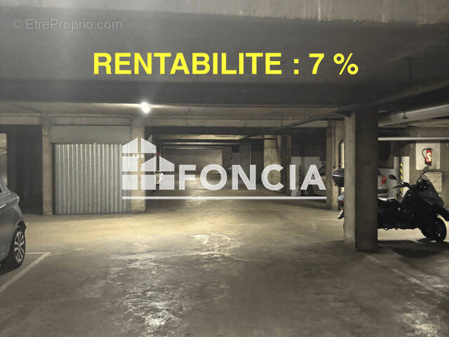 Parking à PARIS-20E